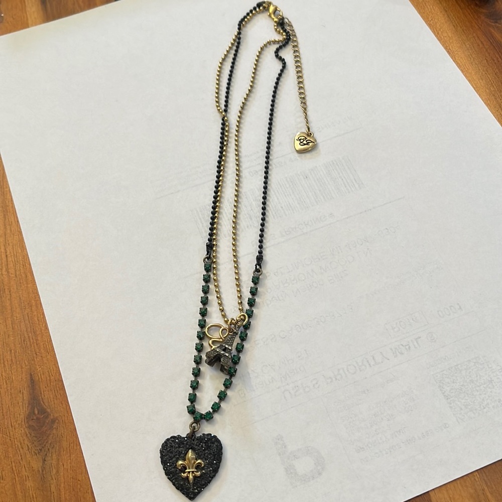 Betsey Johnson double strand love Paris necklace